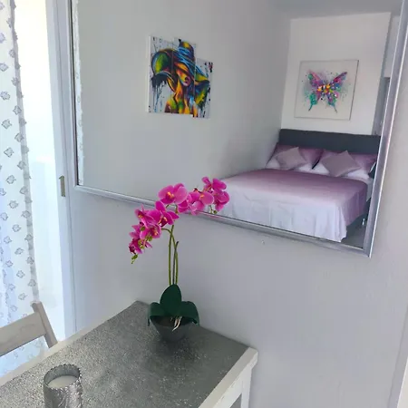 Cute Studio-great Location زادار