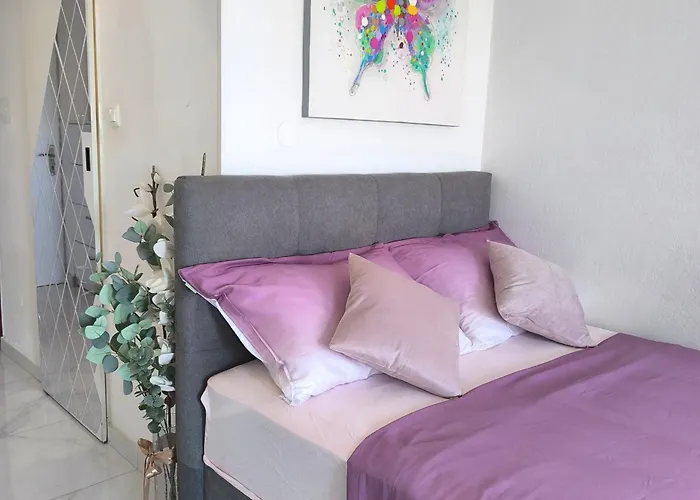 Cute Studio-great Location Apartman Zára